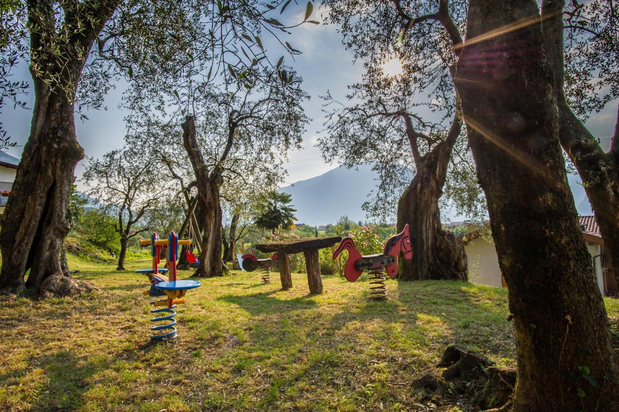 Villa Agritur Eden Marone Riva del Garda Esterno foto